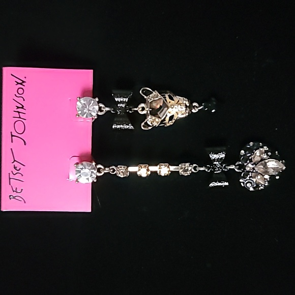 New Vintage! BETSEY JOHNSON Hollywood Glam Leopard Tiger Heart Dangle Earrings. - Picture 1 of 8